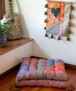 Natural Life Tufted Lounge Bed