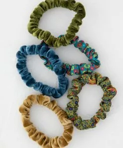 Natural Life Print And Velvet Scrunchies 18 Natural Life Print And Velvet Scrunchies