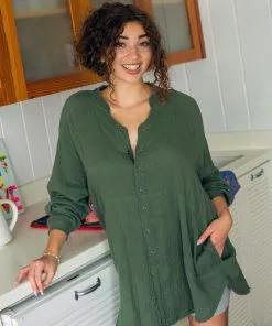 Natural Life NEW & TRENDING Laid Back Button Down