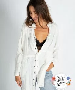 Natural Life NEW & TRENDING Laid Back Button Down